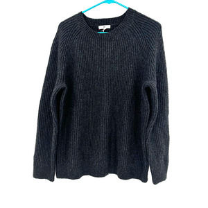 BP size Small gray crew neck pullover style sweater New with Tags‎